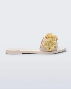 Hot Melissa Babe Springtime