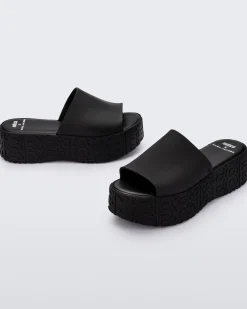 Melissa Becky Black