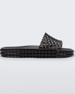 Online Melissa Court Slide