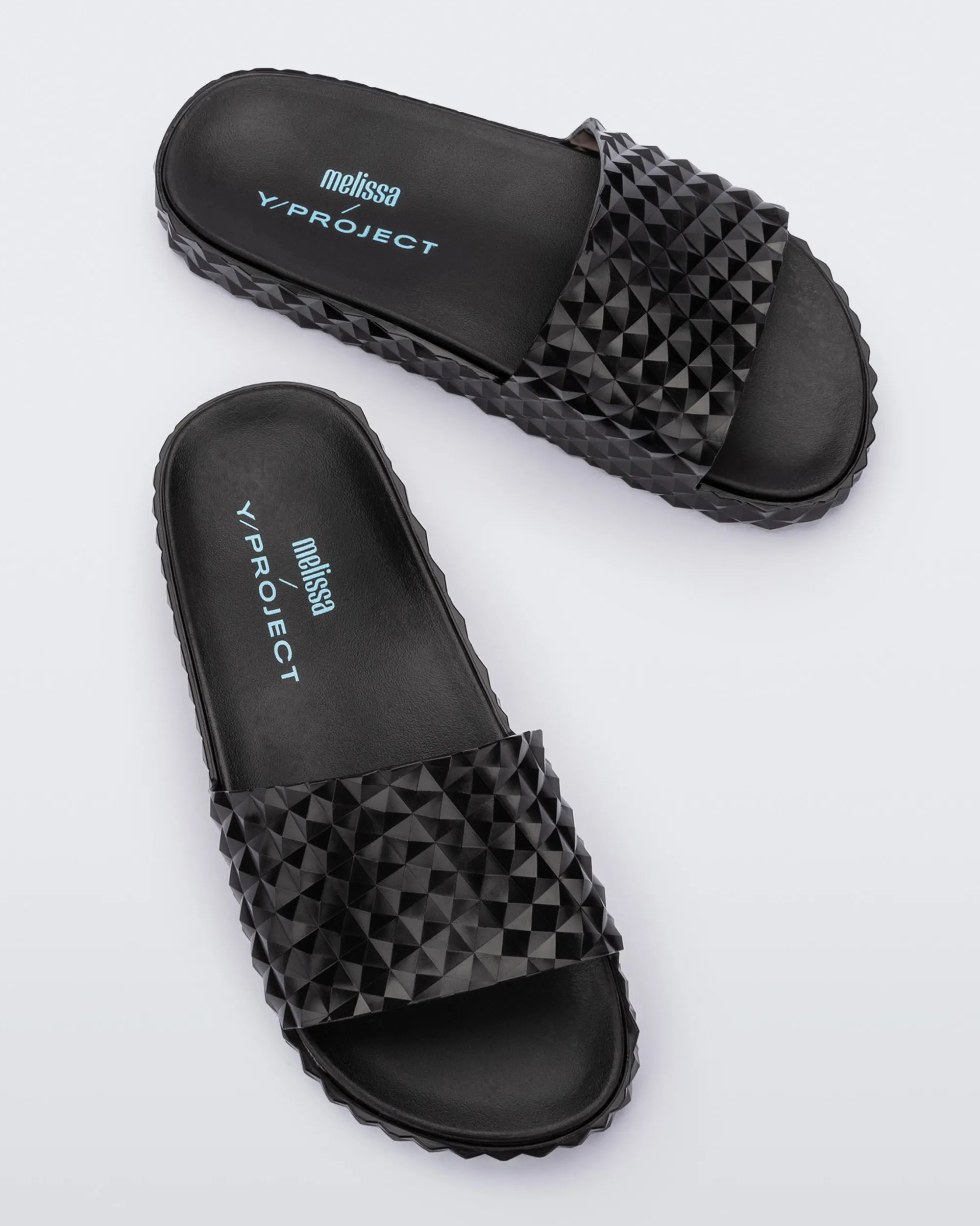 Online Melissa Court Slide