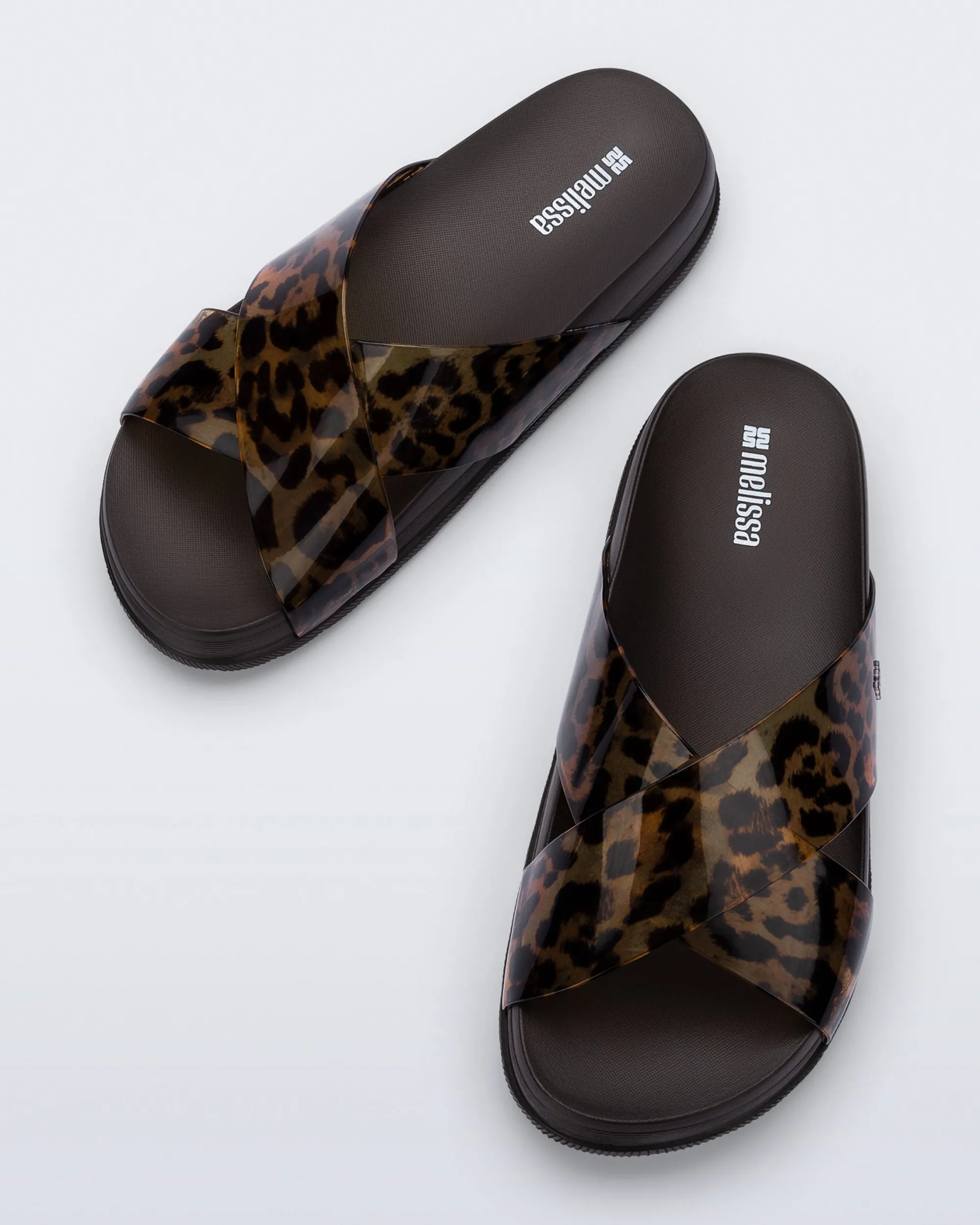 New Melissa Cozy Cross Dark Brown