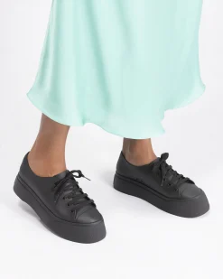 Best Melissa Drive Sneaker