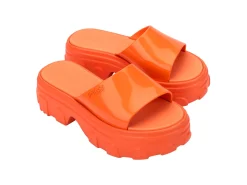 Online Melissa Ella Slide