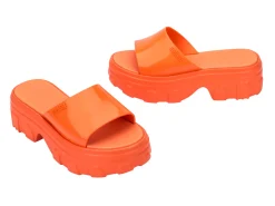 Online Melissa Ella Slide