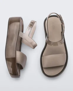 Hot Melissa Float Platform