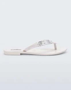 Hot Melissa Harmonic M Chic