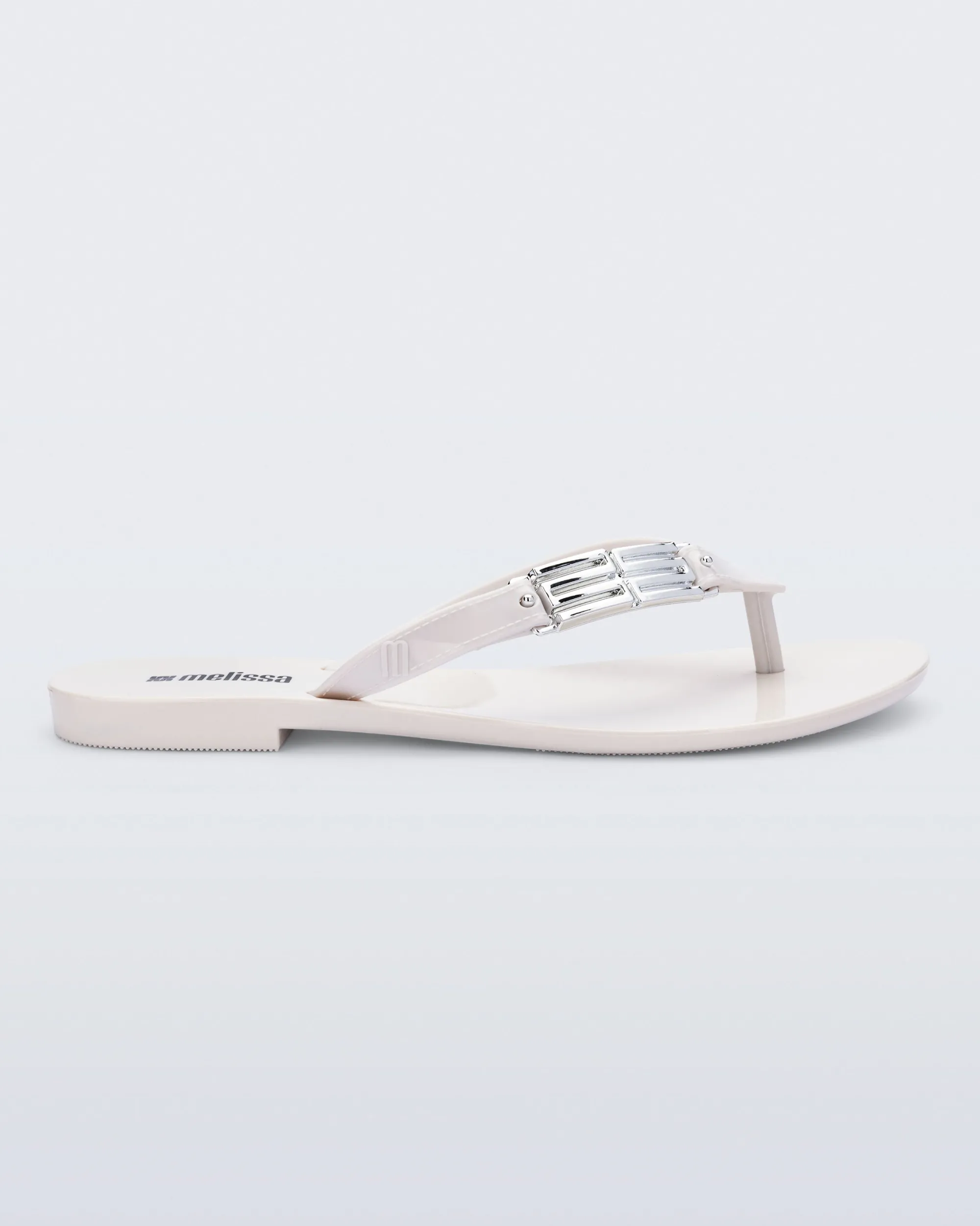 Hot Melissa Harmonic M Chic