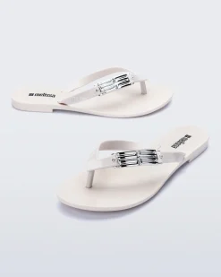 Hot Melissa Harmonic M Chic