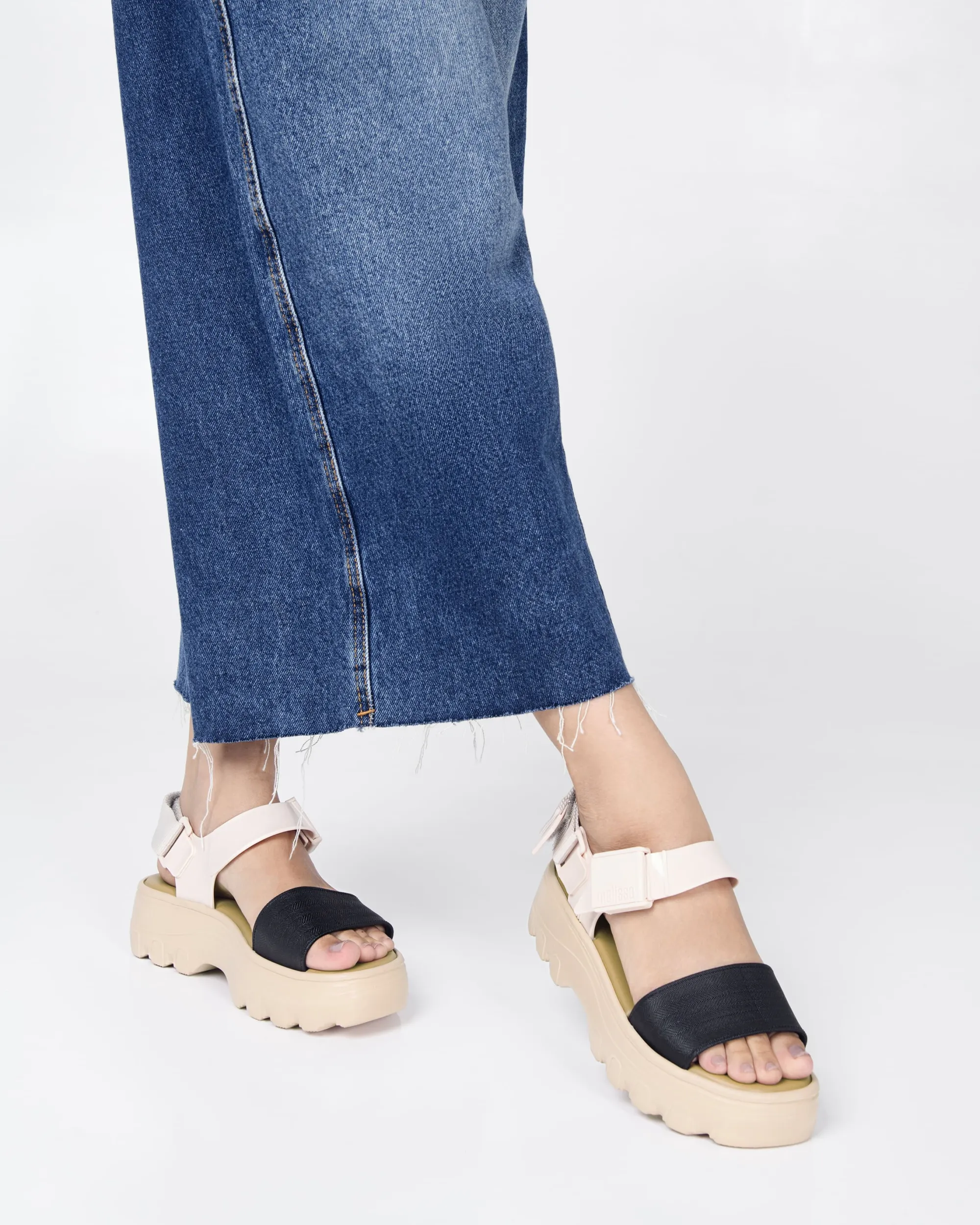 Clearance Melissa Kick Off Sandal Beige/Black