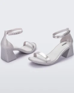 Melissa Lux Heel