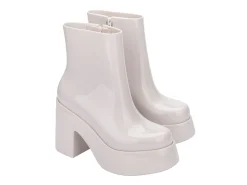 Clearance Melissa Nubia